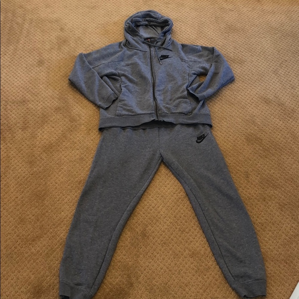 Nike Sweatsuit